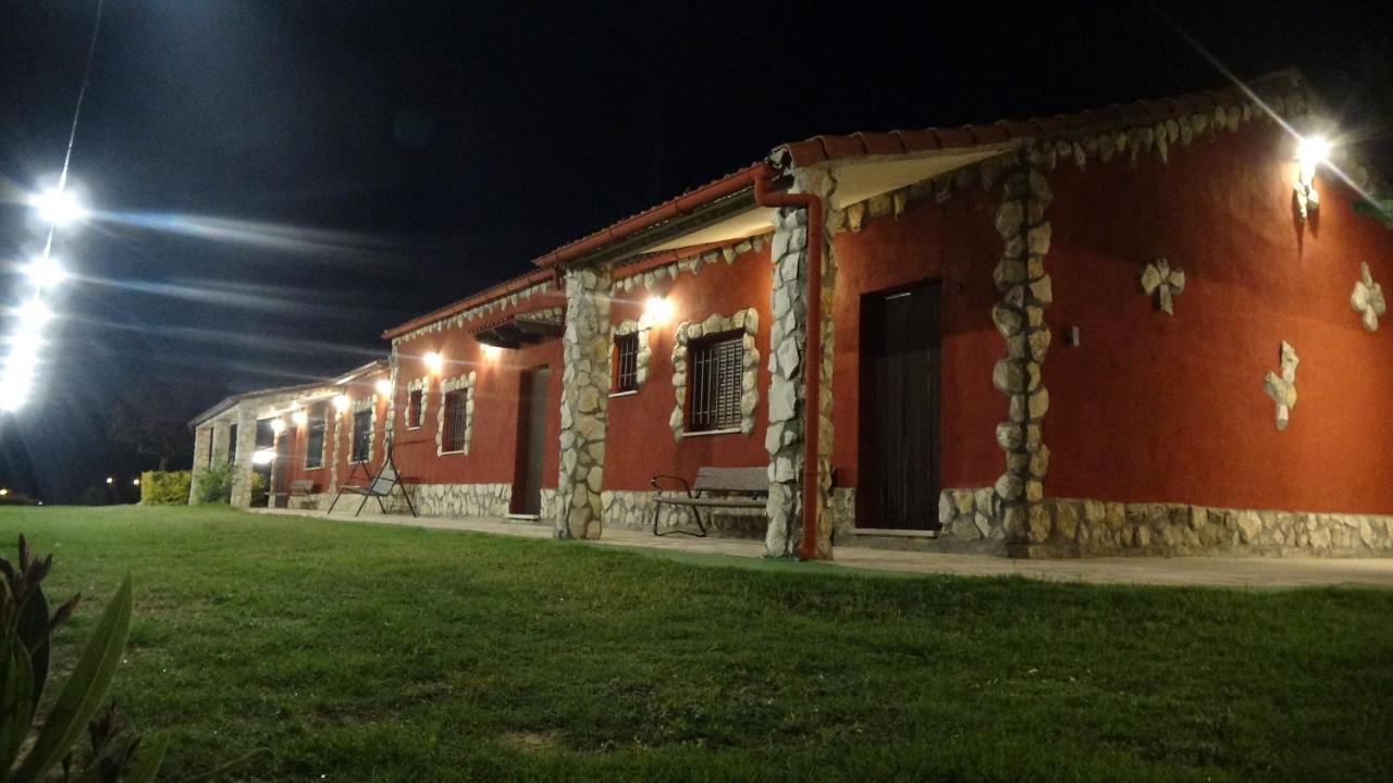 Finca Entrevinedos De Bodegas Marcos Peñafiel Esterno foto
