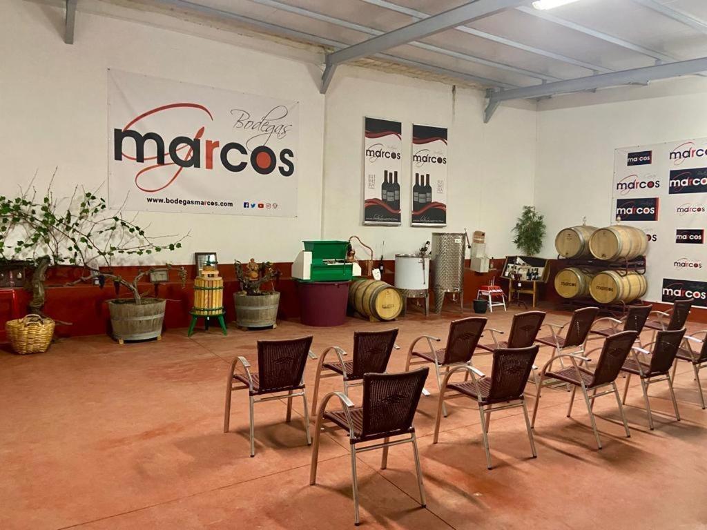 Finca Entrevinedos De Bodegas Marcos Peñafiel Esterno foto